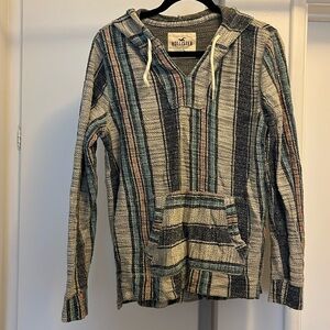 Hollister poncho